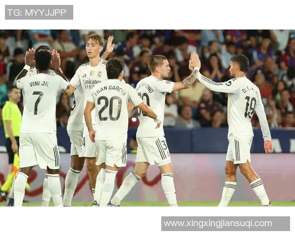 德甲激战皇马险胜那不勒斯乌龙球引发全场争议与热议