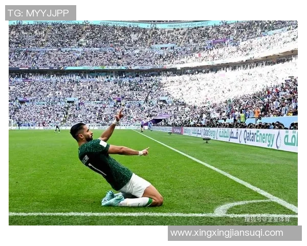 世界杯焦点战巴黎圣日耳曼与本菲卡平局红牌事件引发全场热议