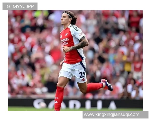 AC米兰狂胜阿森纳5-1帽子戏法点燃世界杯激情瞬间 AC米兰狂胜阿森纳5-1帽子戏法点燃世界杯激情瞬间